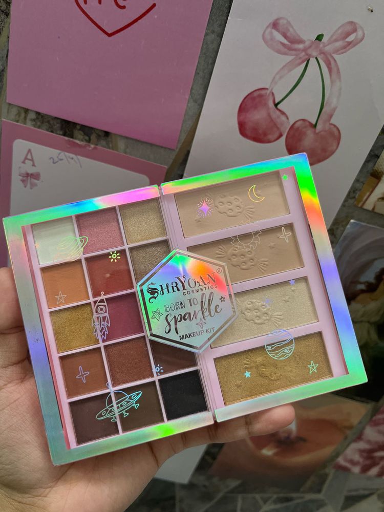 Shryoan &#39;Born to Sparkle&#39; Makeup Kit