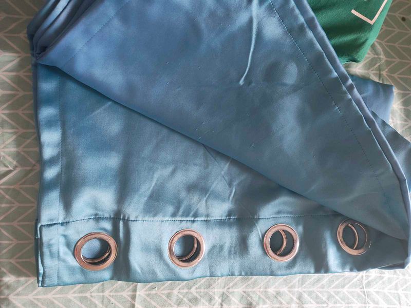 4 blackout Curtains - blue - 9 ft
