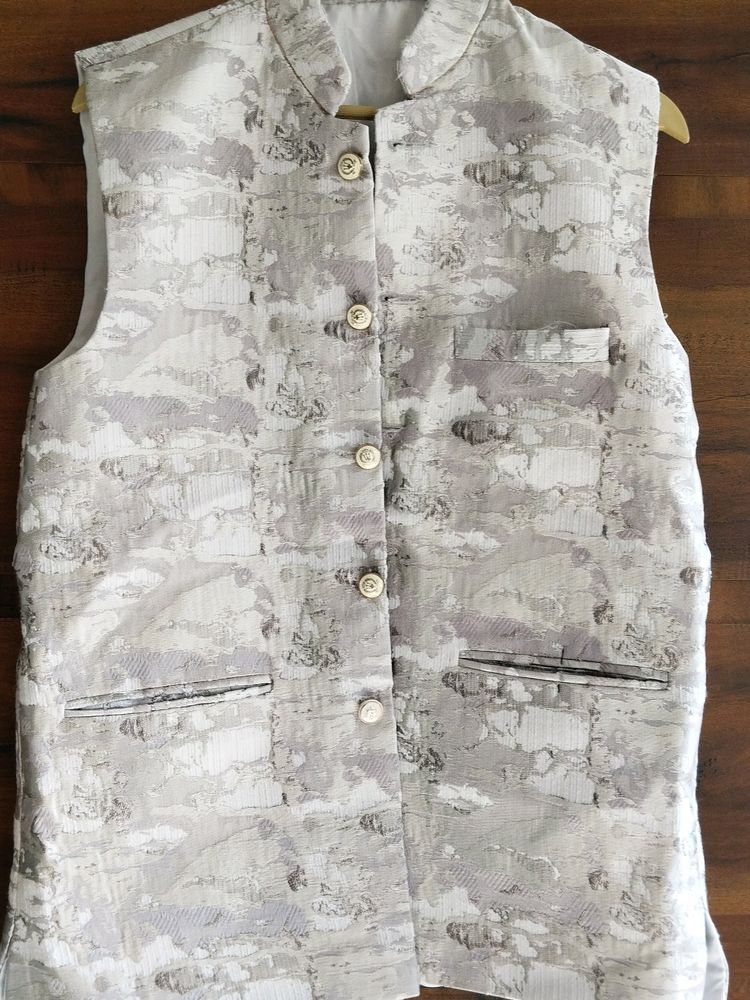 Men Ethnic Wear Nehru Collar Jacket