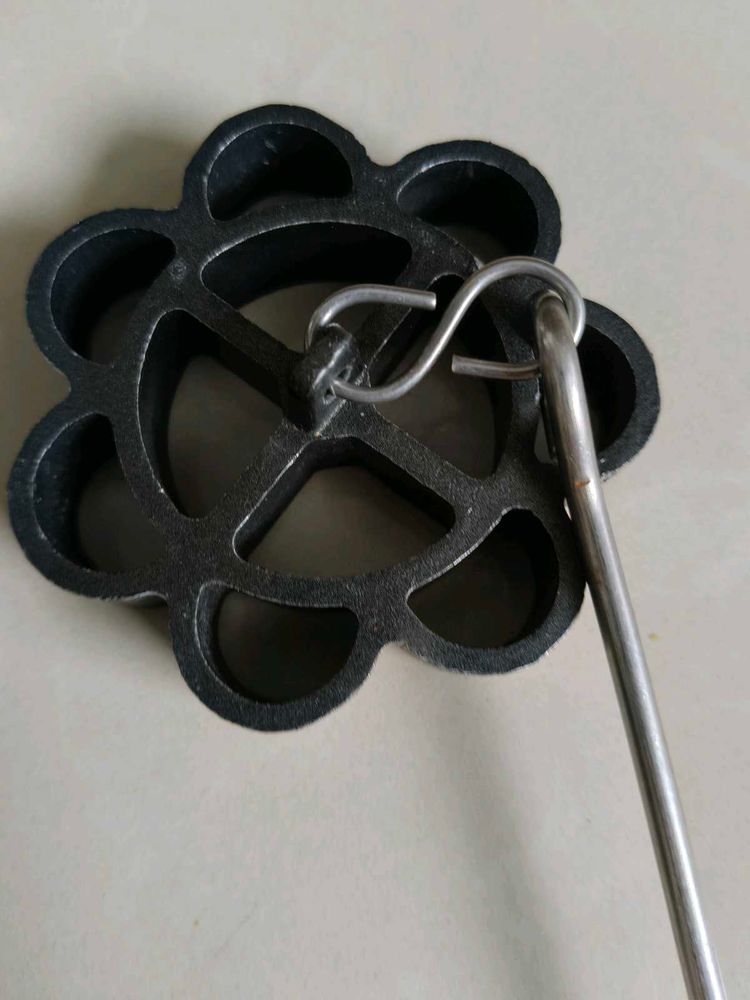 Rosette Iron - Vintage Scandinavian Design