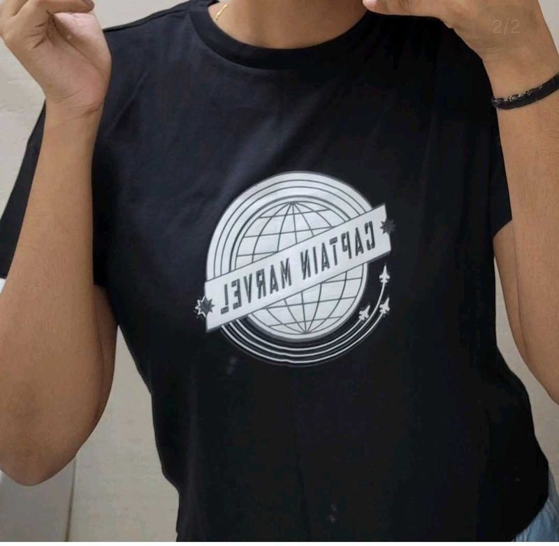 Captain Marvel Graphic Tee