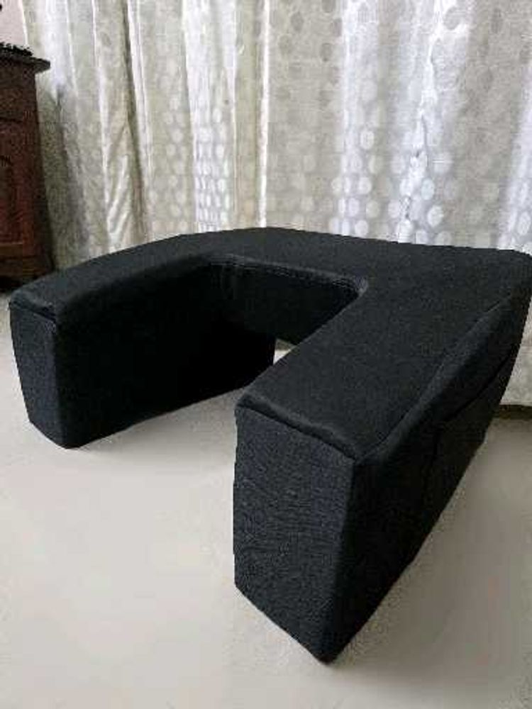 New Laptop Bed Table Pilow For Backpain and Comfor