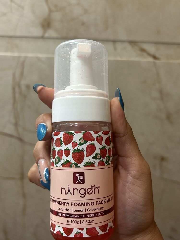 Ningen Strawberry Foaming Face Wash