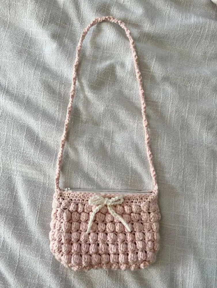 Crochet Puffed Stitched Sling Bag
