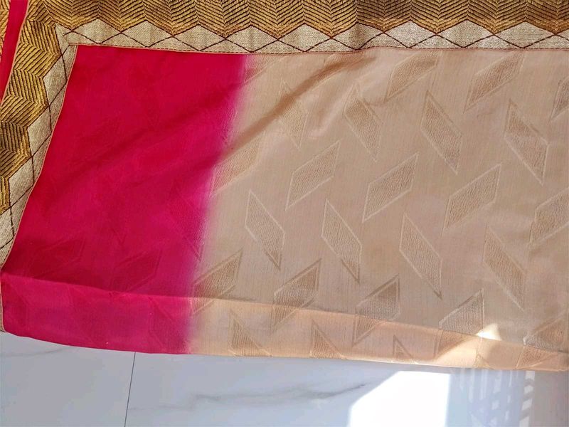 Elegant red &amp; Beige silk blend Saree.