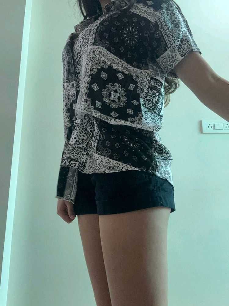 Bandana Printed Stylish Y2k Shirt (Unisex)