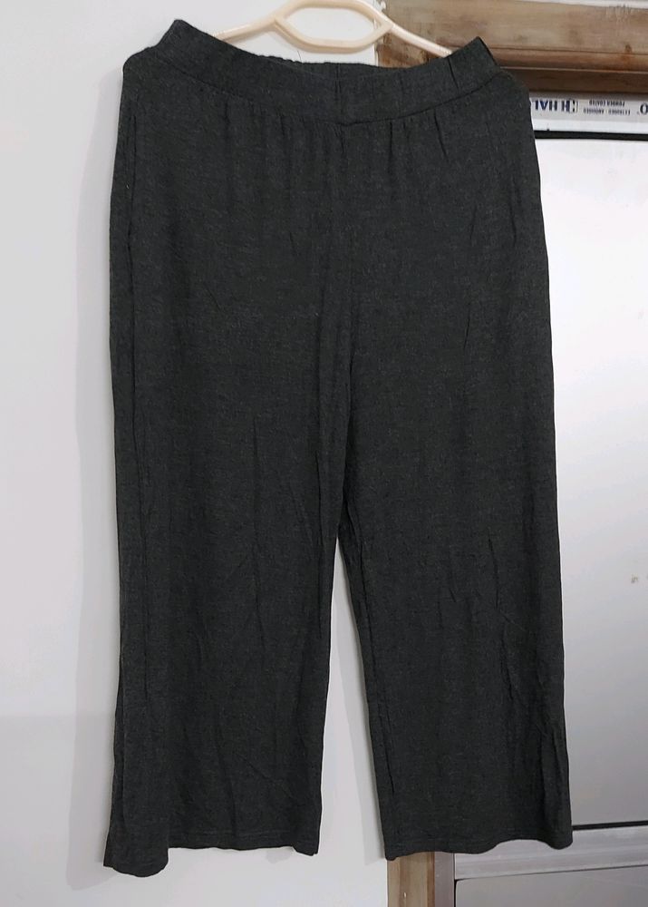 Midi Knee Length Pants For Ladies. Wais