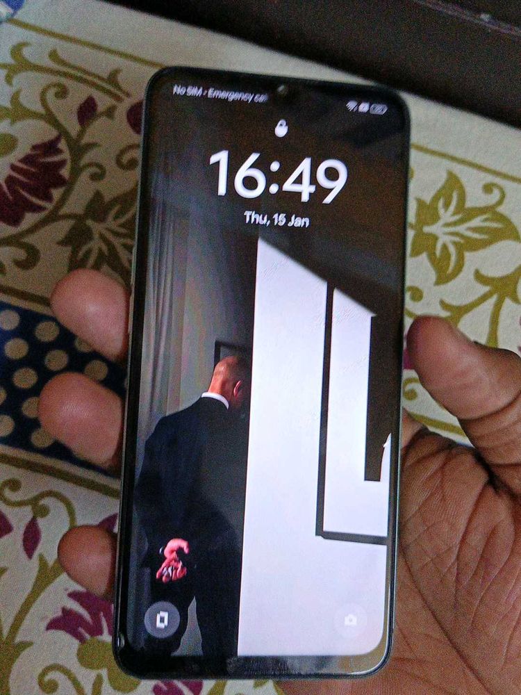 Used Smartphone - Stay Connected