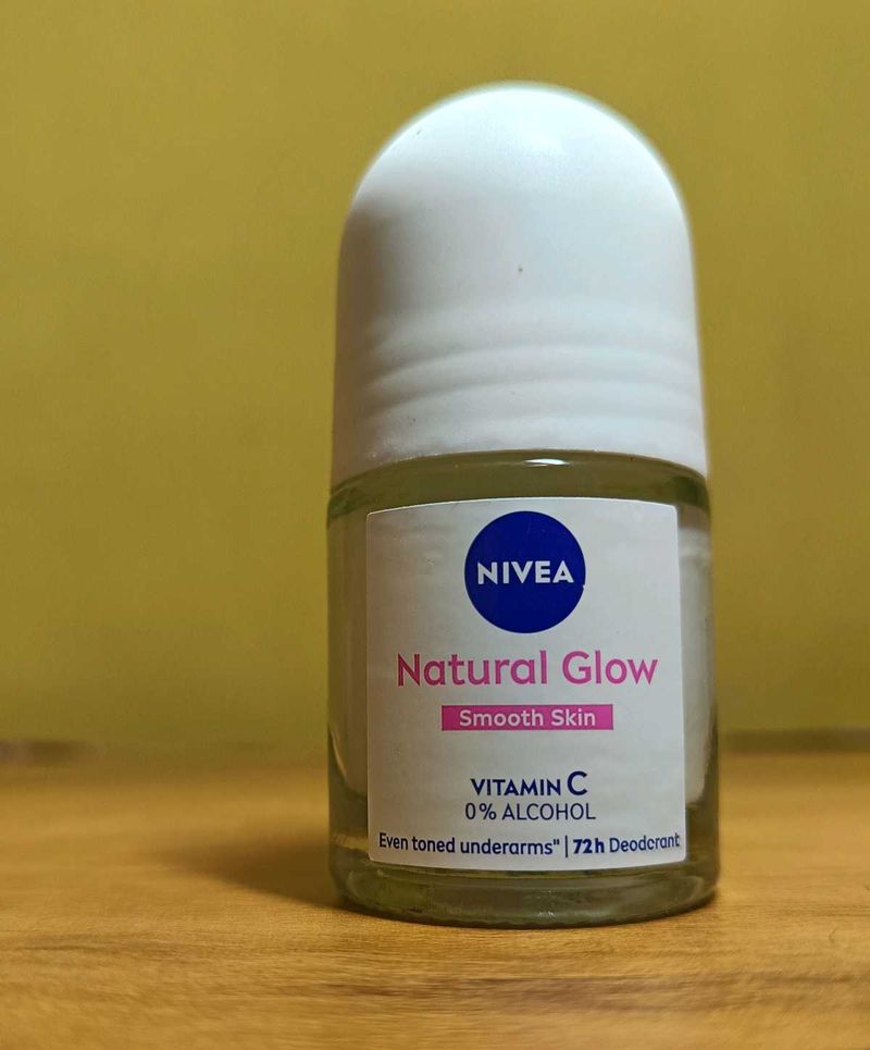 NIVEA Natural Glow Deodorant