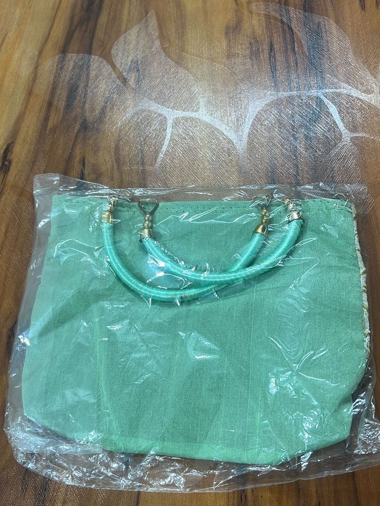 Small Green Traditional Bag With Handle