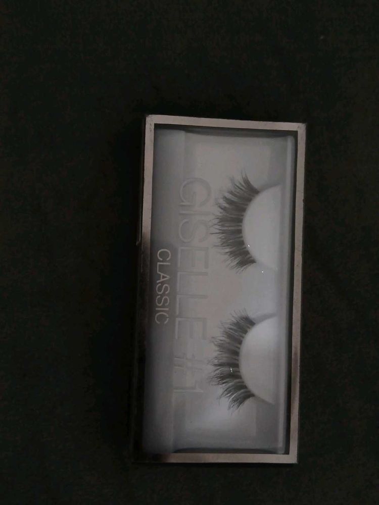 Fake Eyelashes