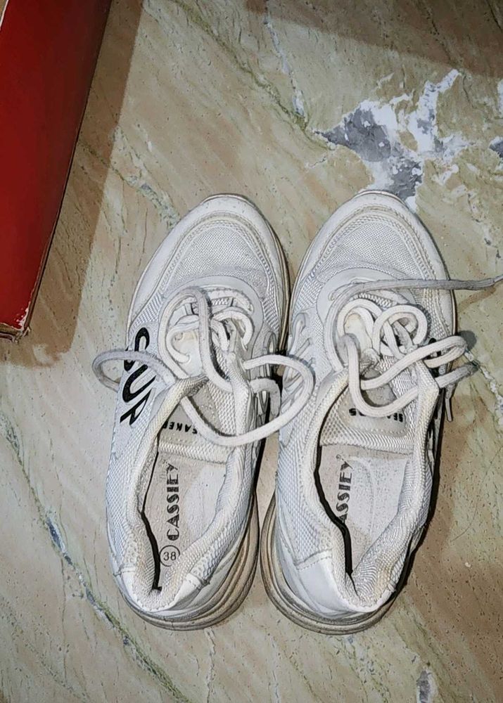 Nice Cassiey White Shoes