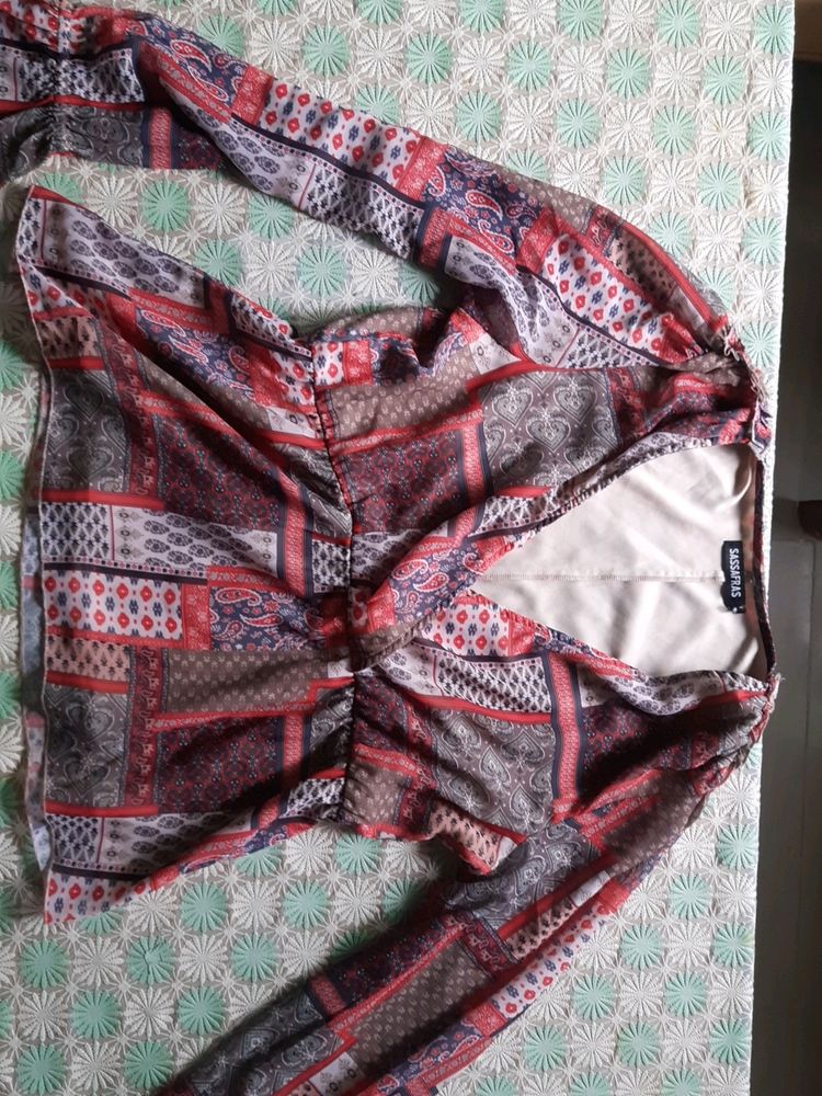 Brand- SASSAFRAS. Size- Large.