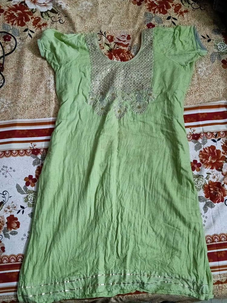Light Green Embellished Kurta