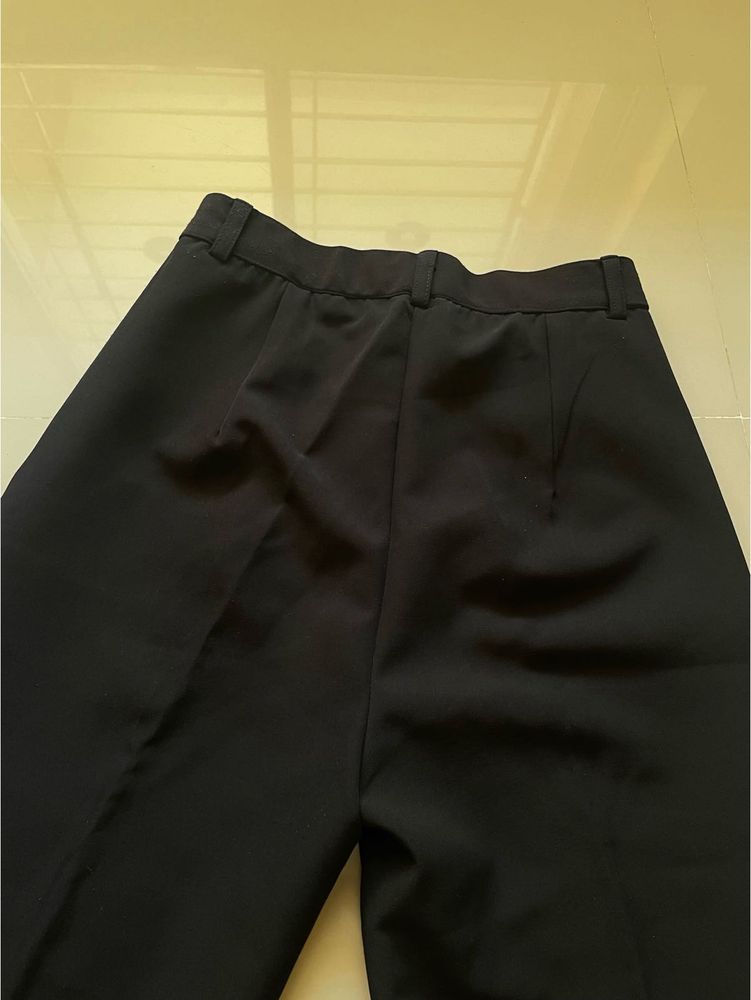 Black trousers