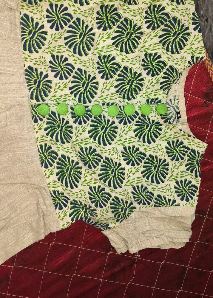 Patterned Sleeve Top