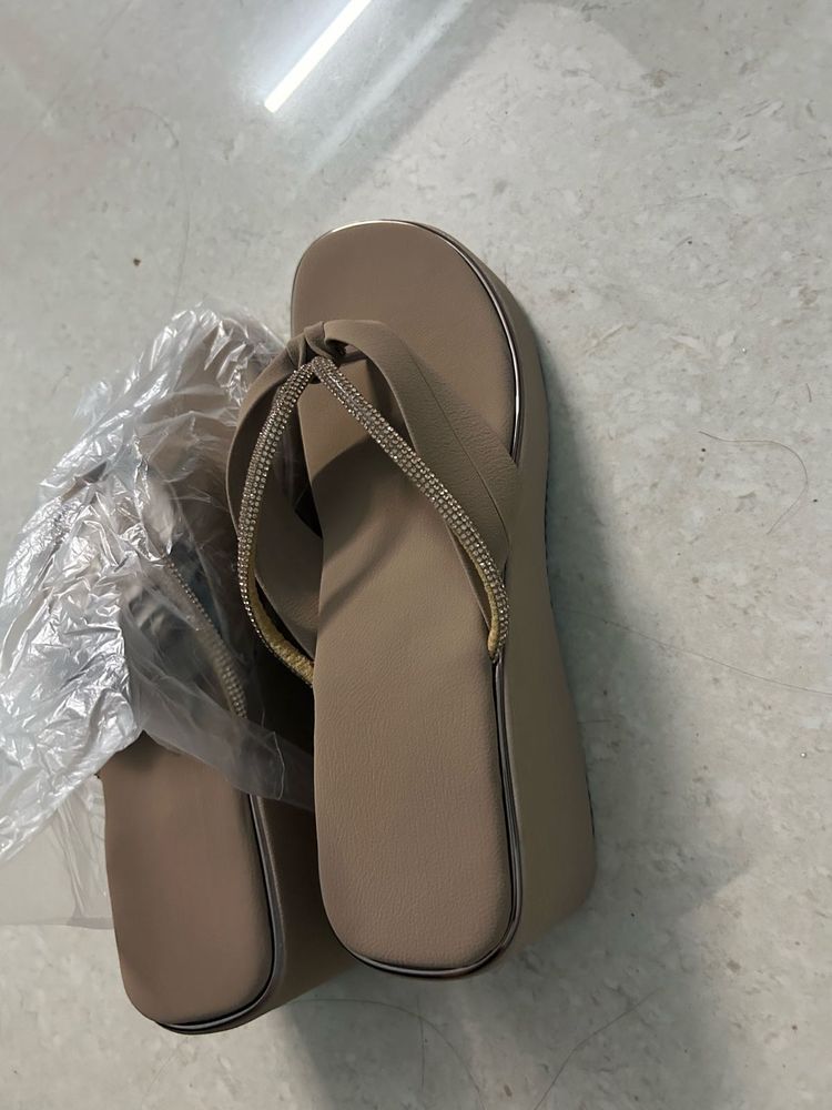 Elegant Beige Platform Thong Sandals
