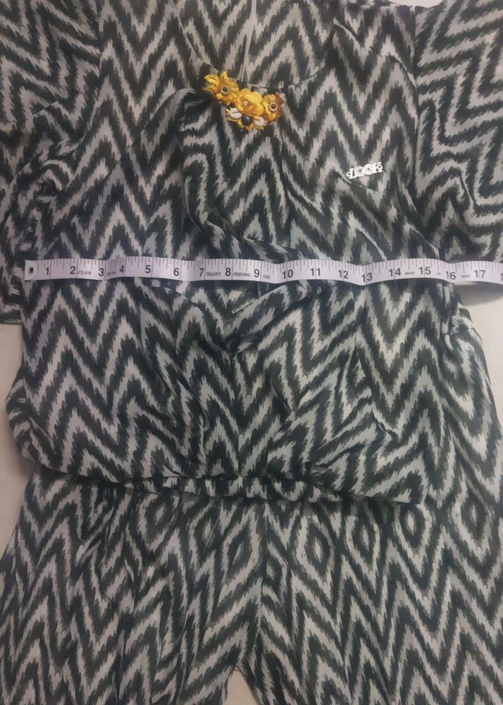 Chic Patterned Jumpsuit