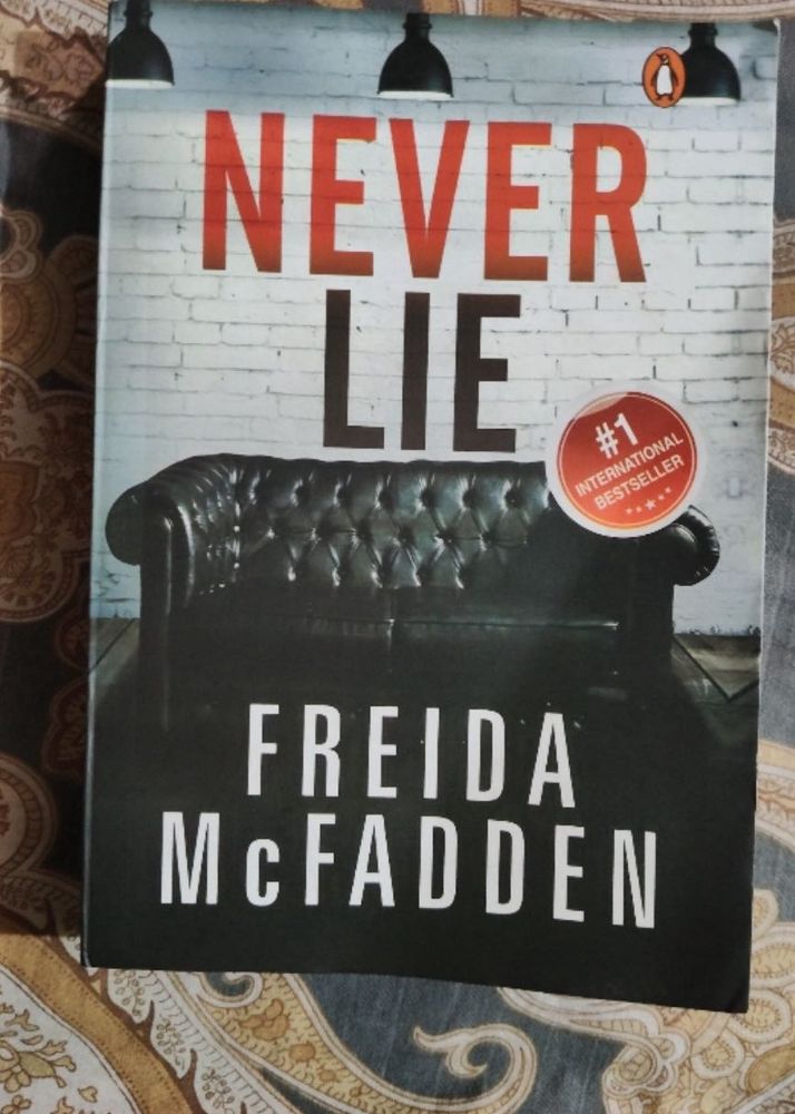 Never Lie by Freida McFadden