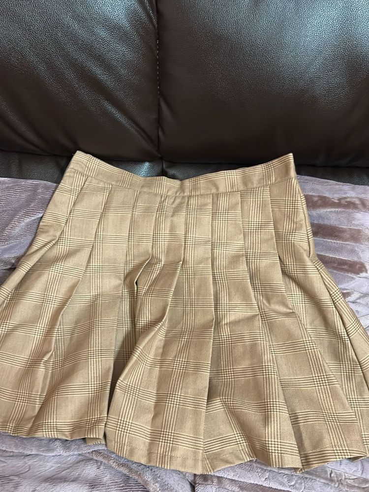 Plaid Pleated Mini Skirt