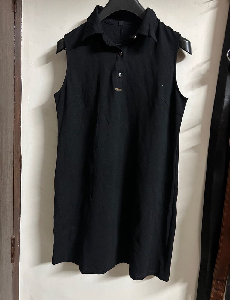 Black Sleeveless Dress