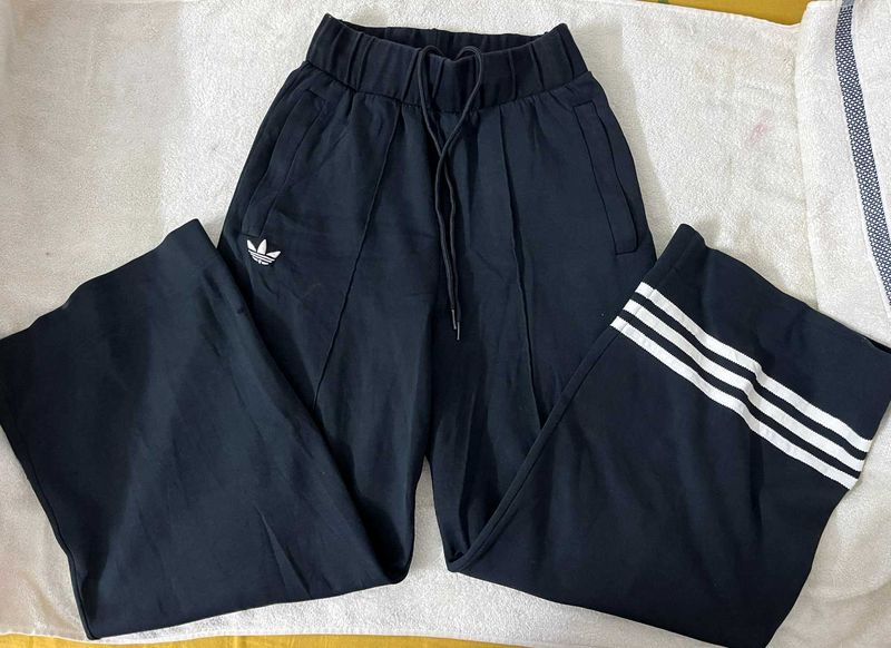 Adidas Neucladsics Track Pants