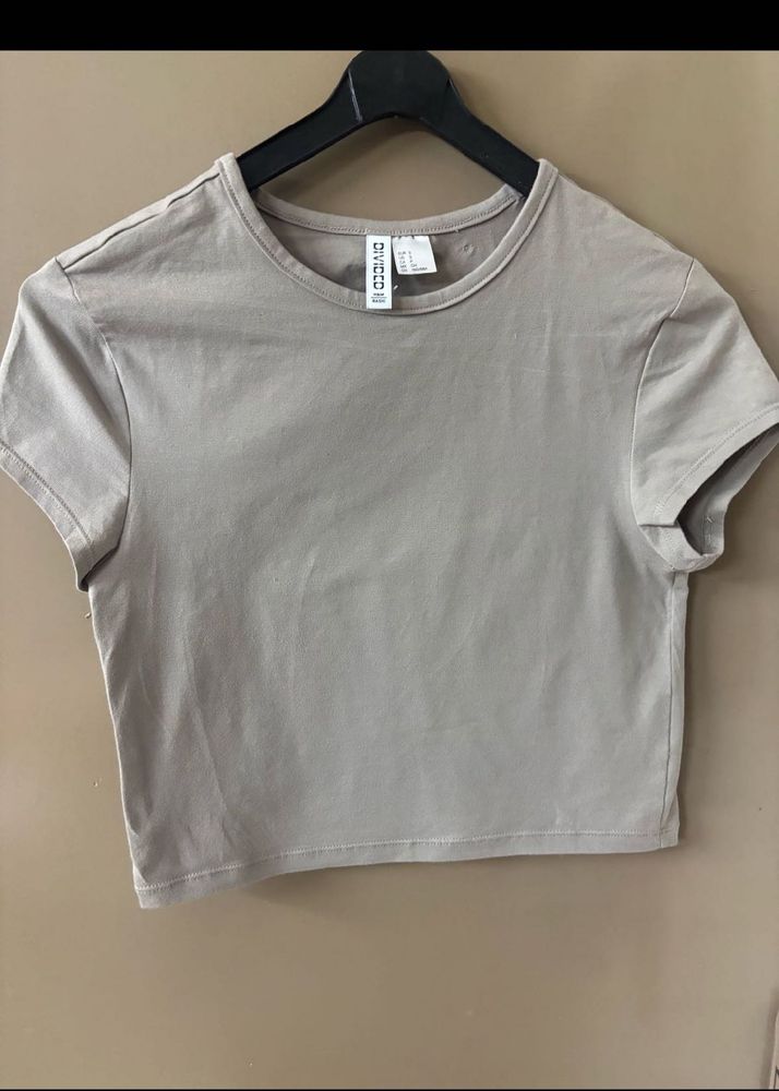 H&amp;M Crop Tee