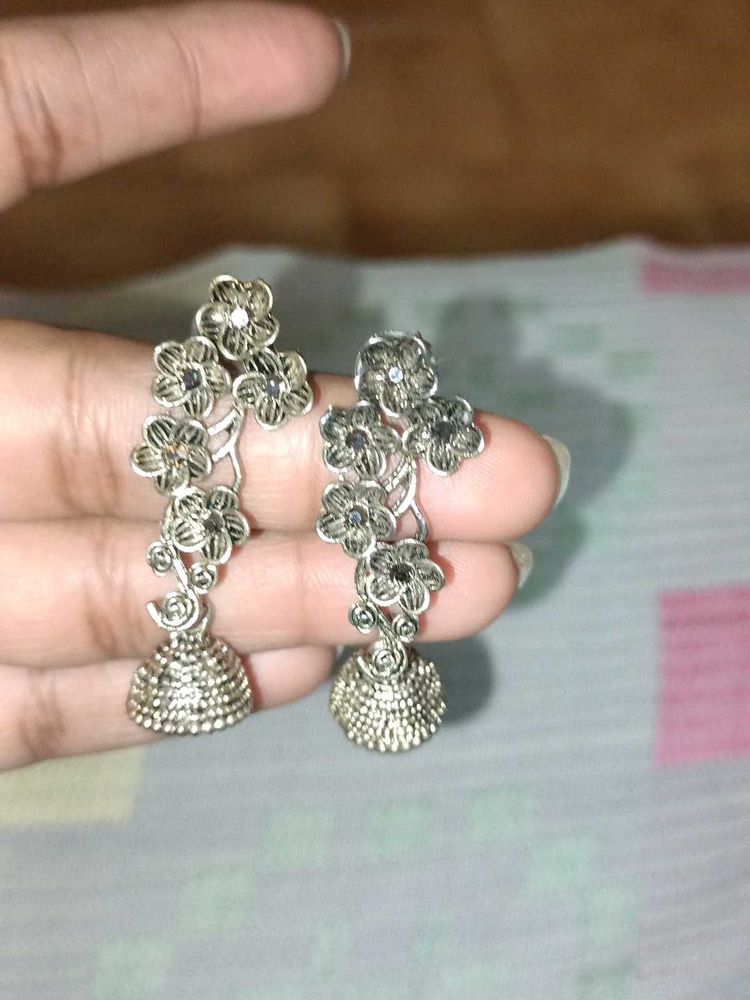 Floral Drop Earrings