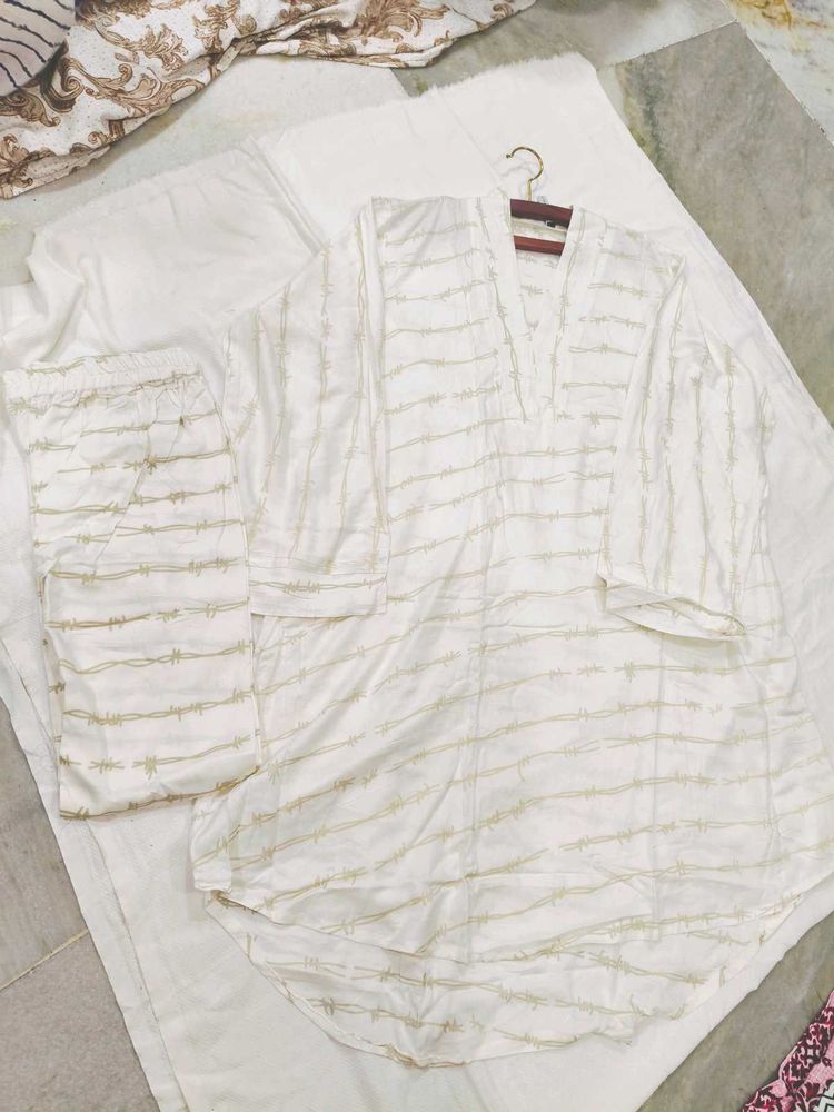 White Embroidered Kurta Set