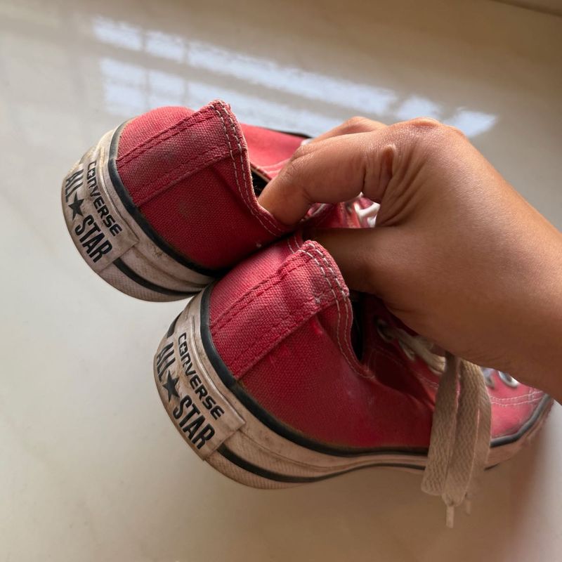 Converse Red Lowtop Unisex