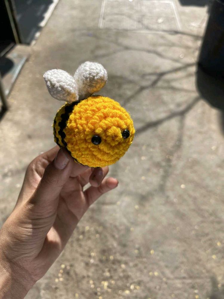 ccrochet Honey Bee