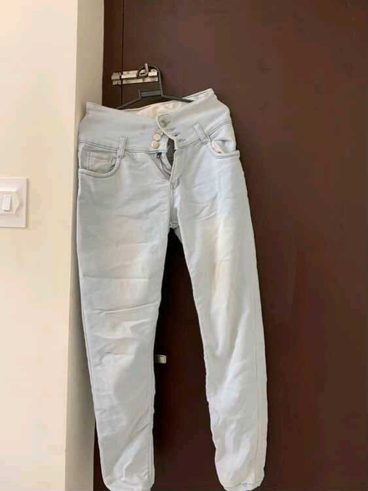 Light Wash High Waisted Jeans