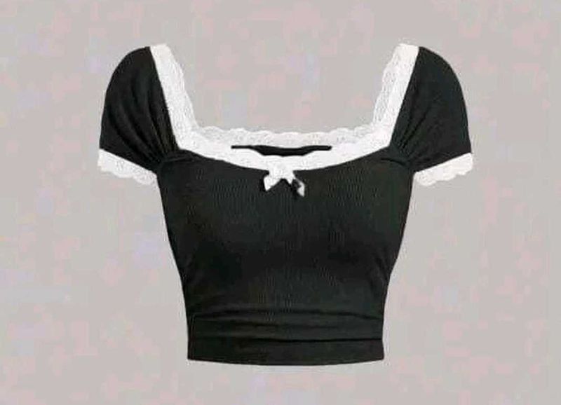 Black Lacey Sinched Waist Crop Top