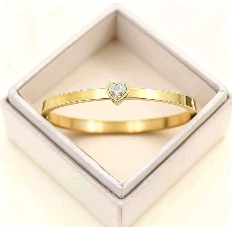 Minimal heart stone bracelet anti tarnish