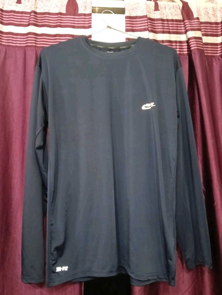 Nike Dri-FIT Long Sleeve Shirt