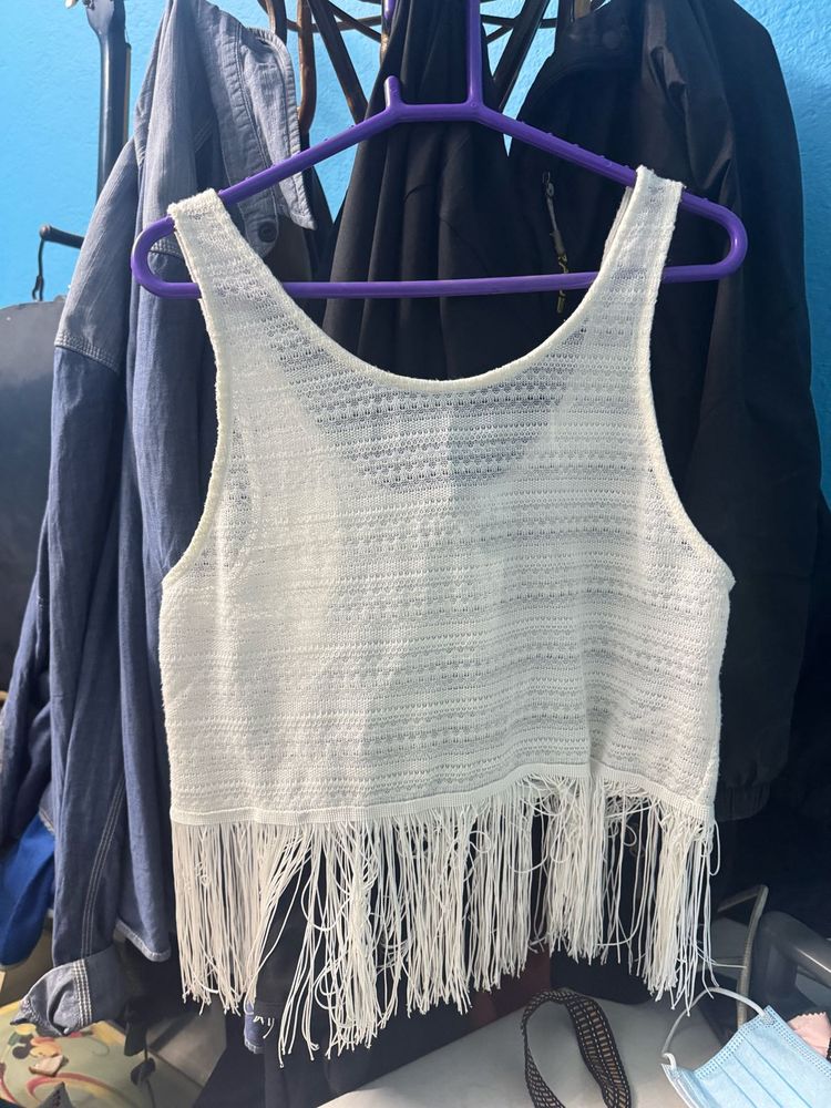 H&amp;M Divided White Open Knit Fringe Hem Sleeveless
