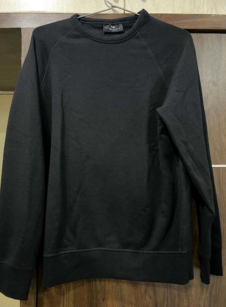 H&amp;M Oversized Black Sweatshirt (men&#39;s)