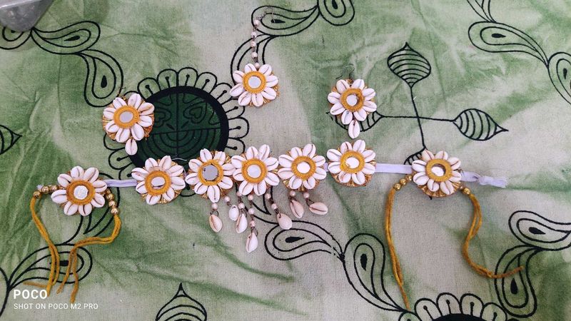 Floral Seashell Jewelry Set