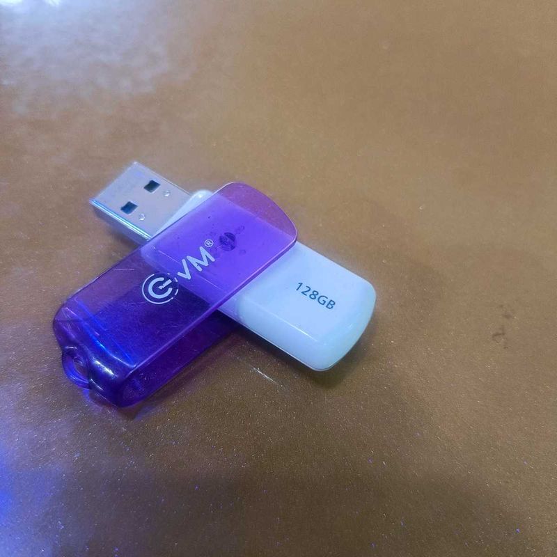 128 Gb pendrive