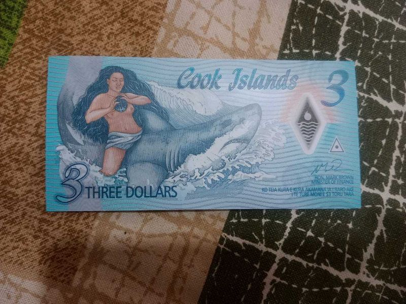 Cook Islands $3 Bill unc condition