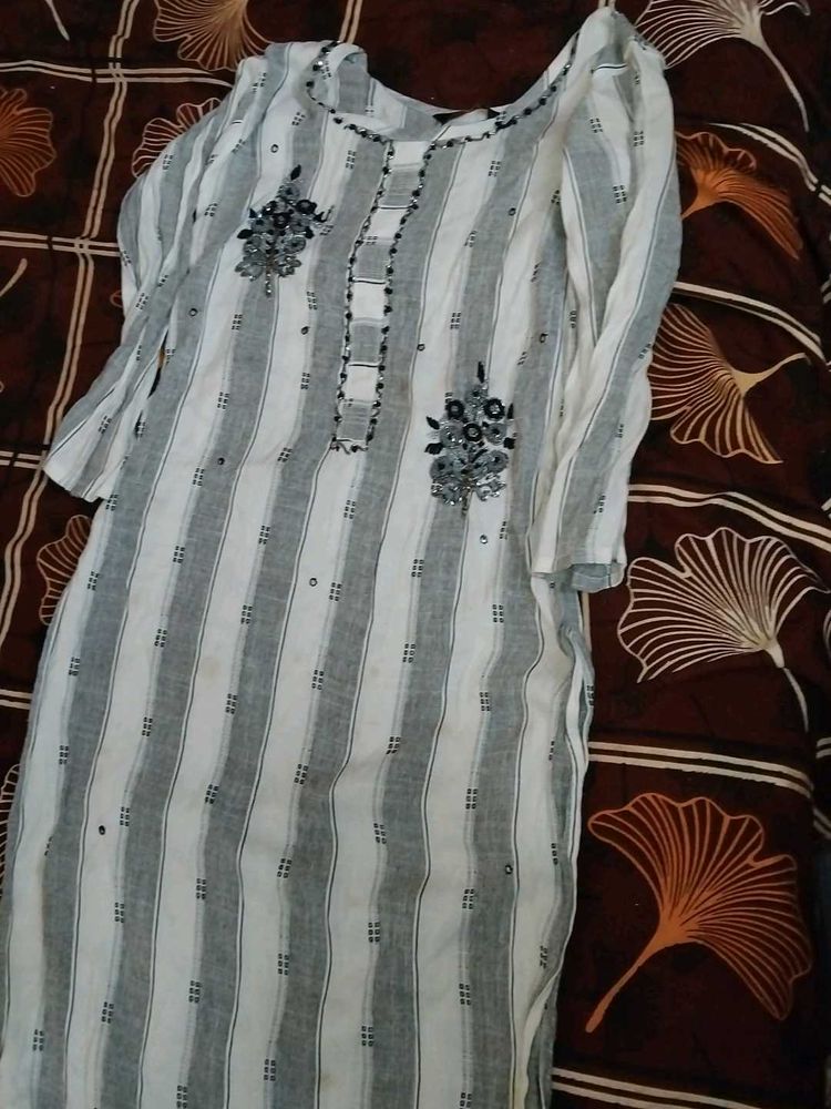 Kurti Set