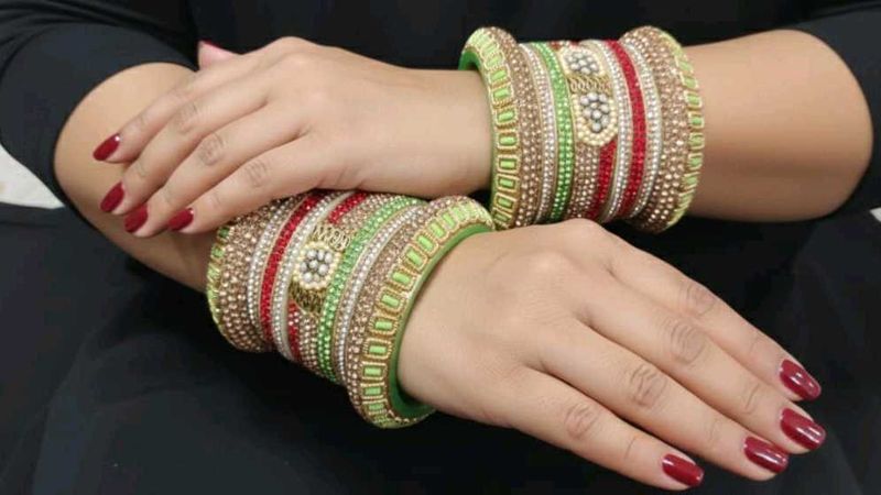 Elegant Bangle Set