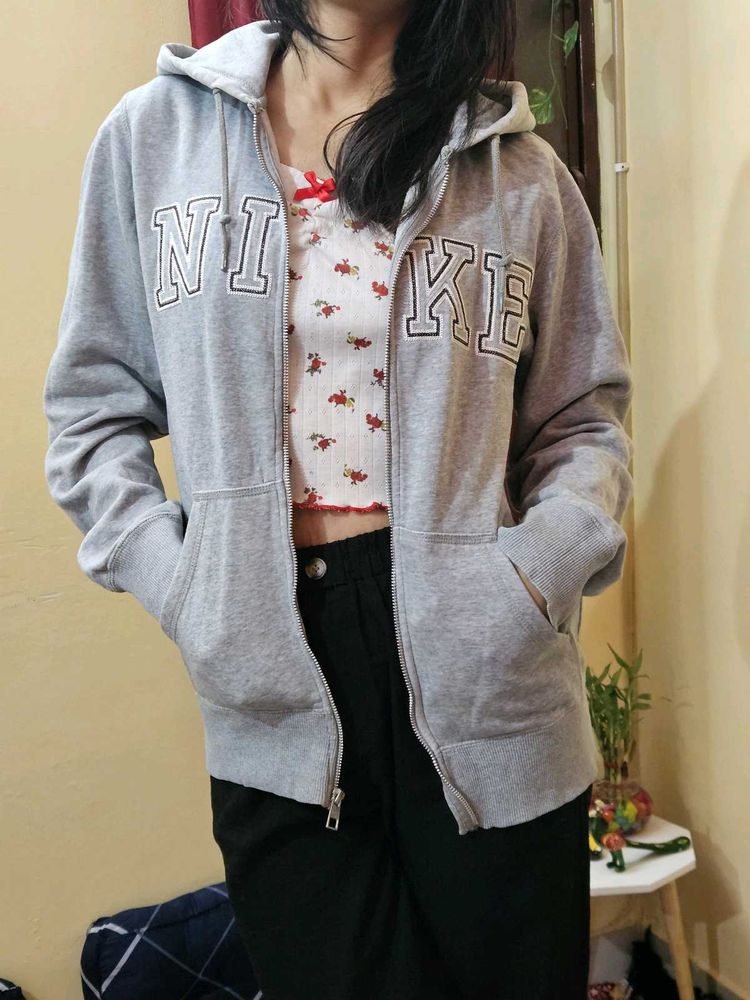 Nike Grey Zip-Up Hoodie (Loose fit)