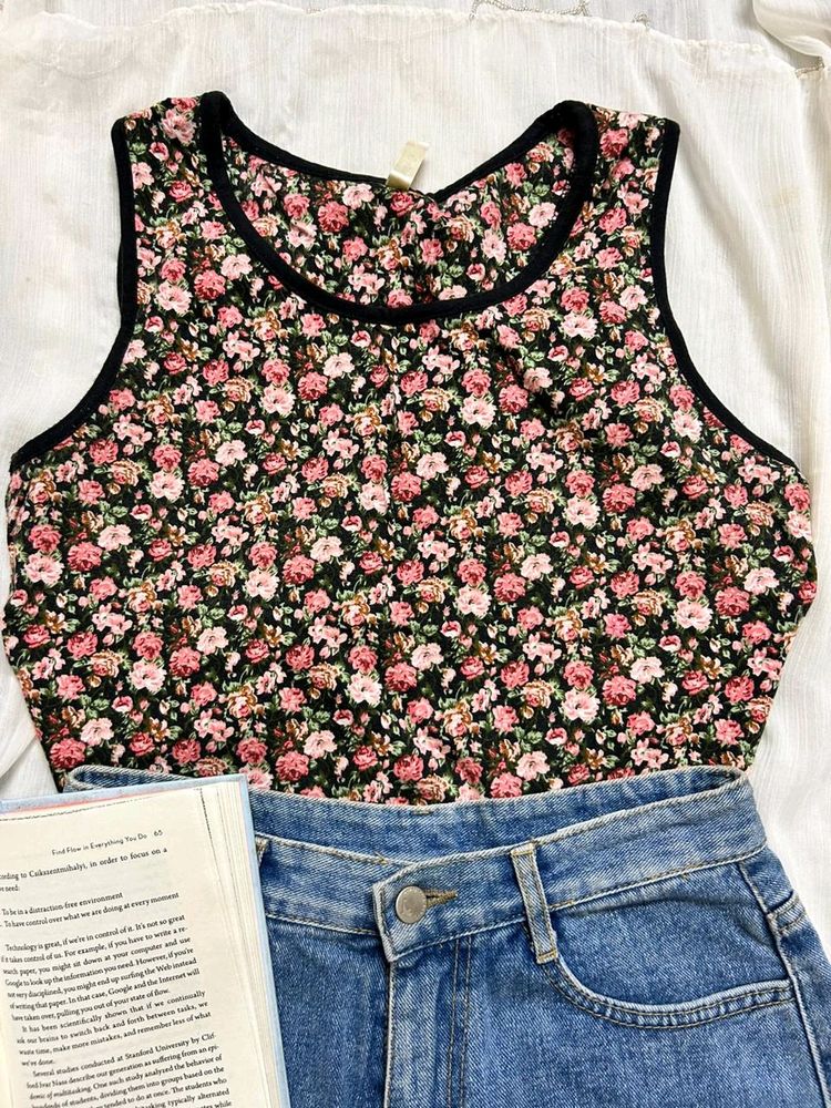 cute floral tank top🥀