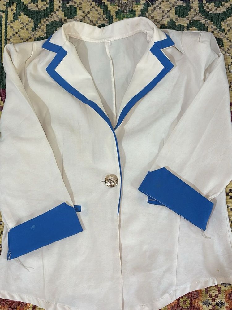 Stylish White &amp; Blue Blazer