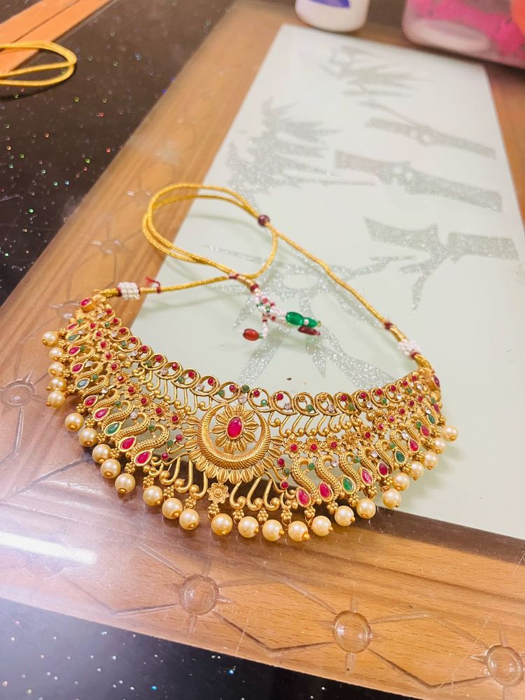 Gorgeous Necklace Set