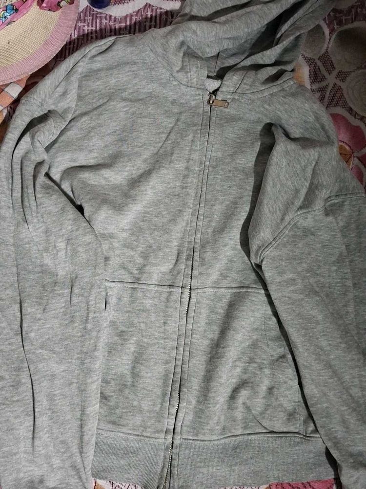 H&amp;M Zipper