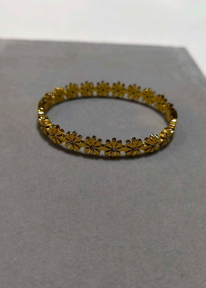Daisy Flower Bracelet