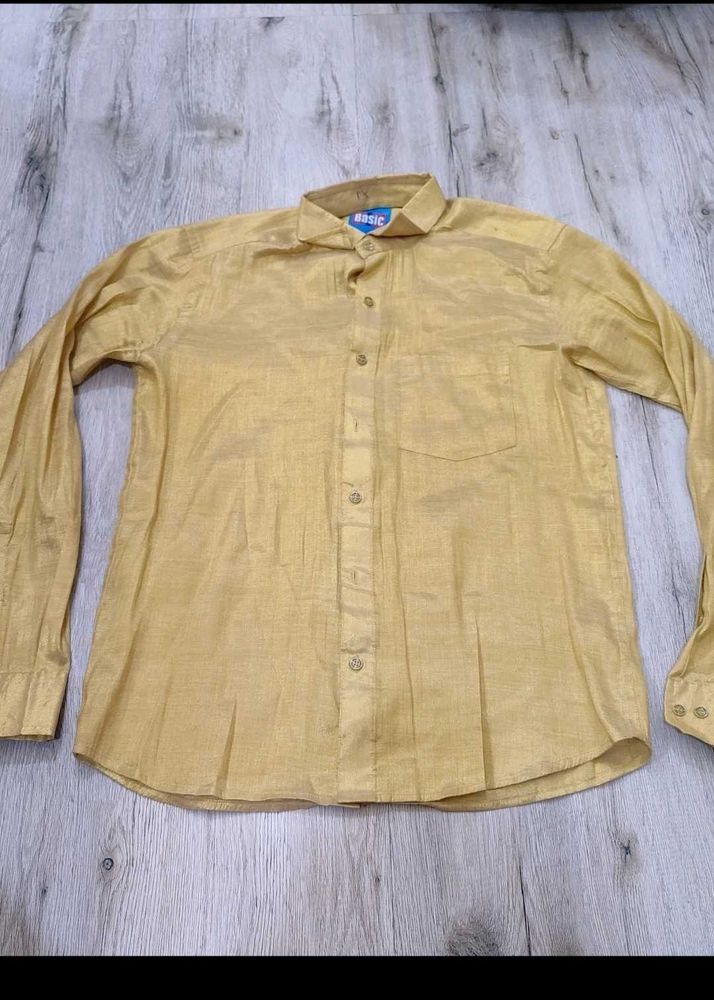 sc038 Basic Shirt - size 40