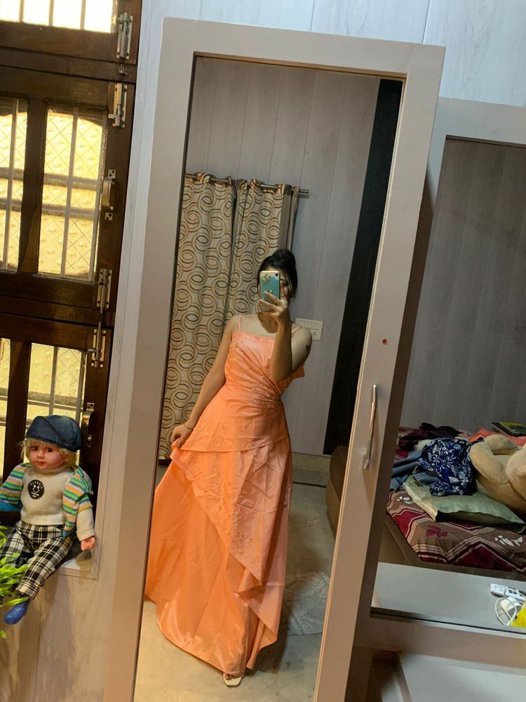 Pretty Gown🎀🌸🦋